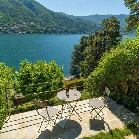 דירה Lakeside Garden